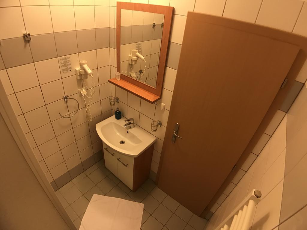 Hotel Rose Břeclav Eksteriør bilde